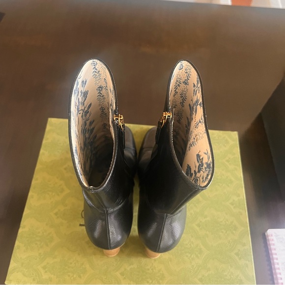 Gucci Black Leather Quentin Booties | 8 US | 38 EU - Picture 2 of 3